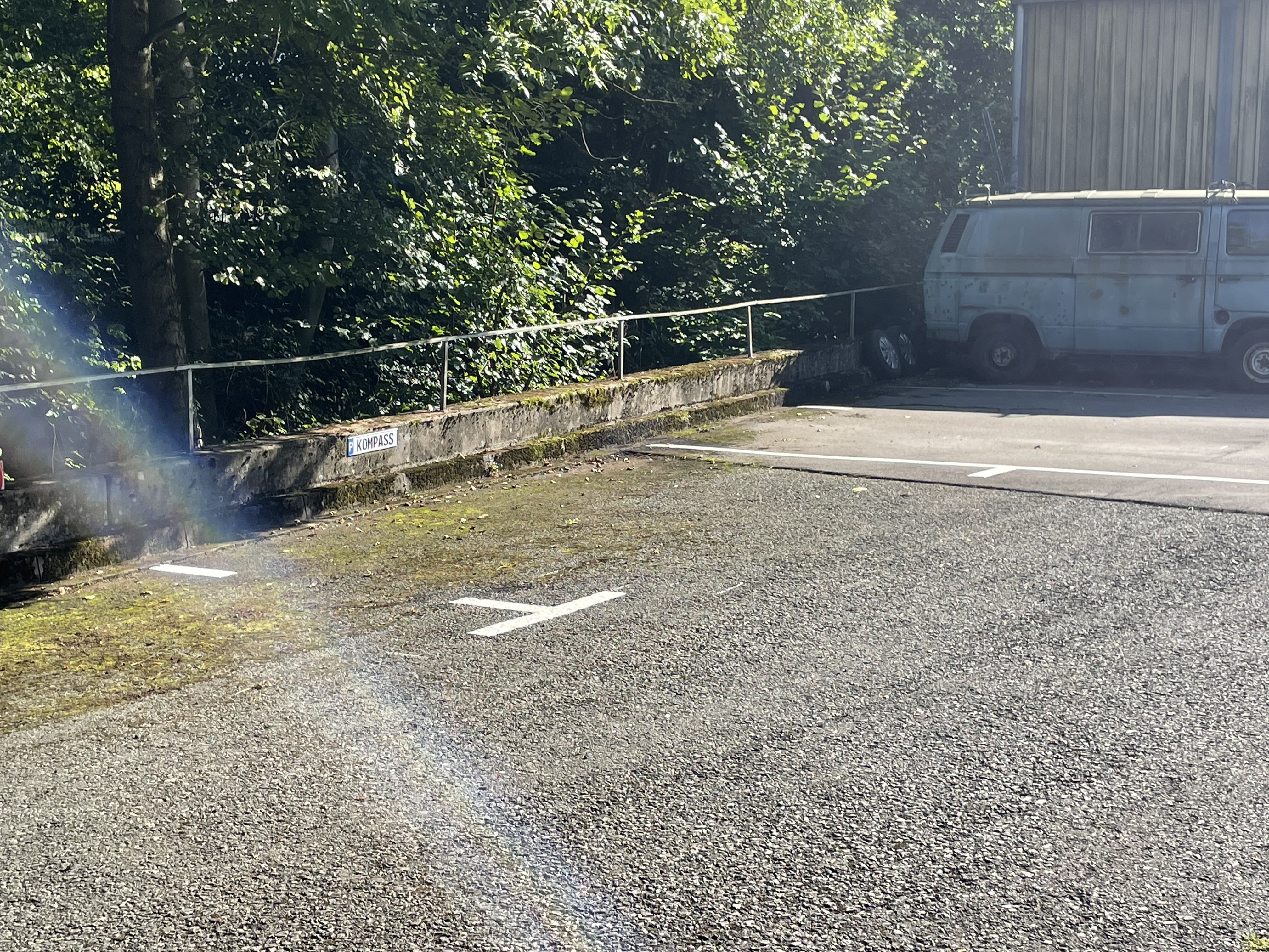 Parkplatzmarkierung Gewerbehof