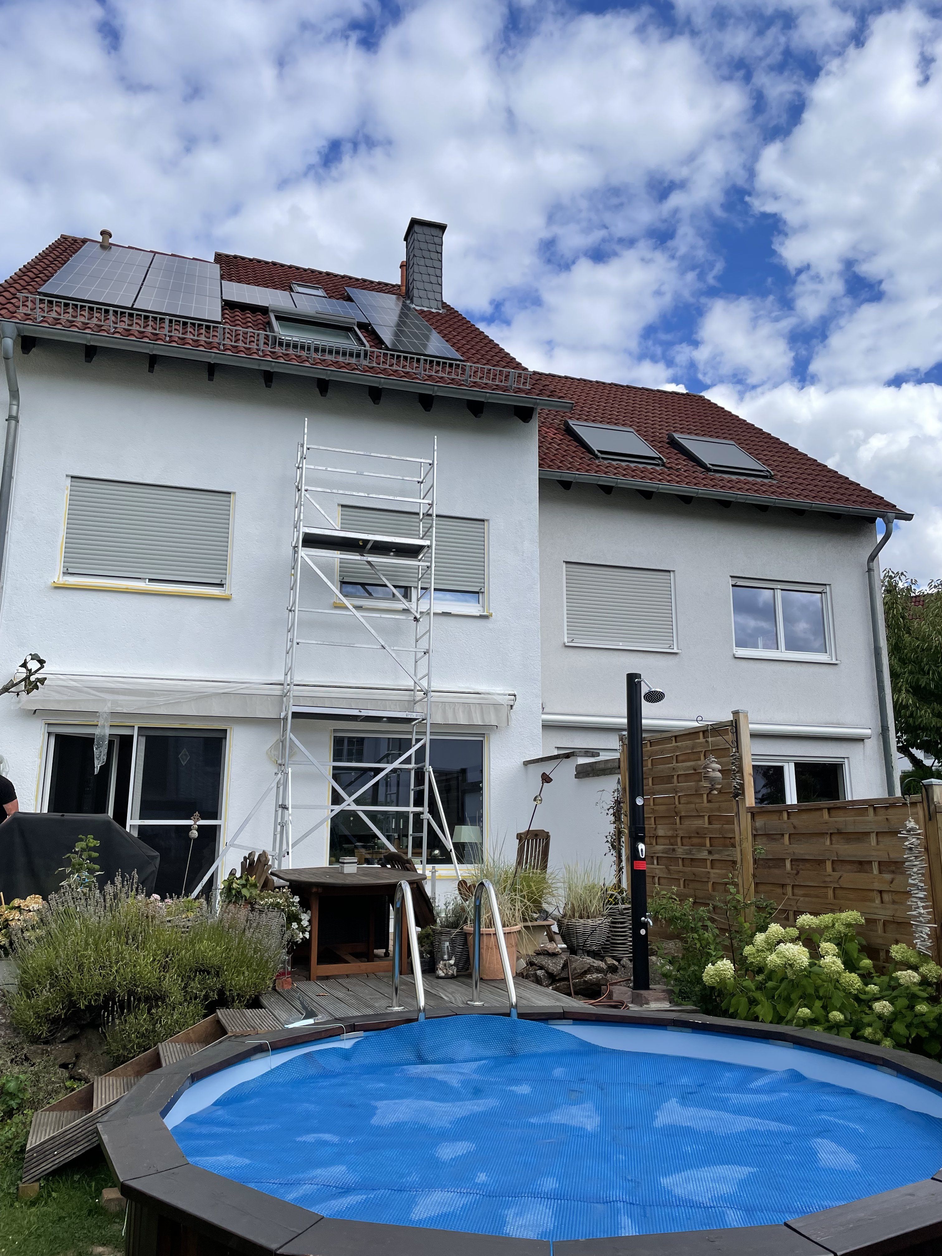 Fassadenarbeiten mit Gerüst