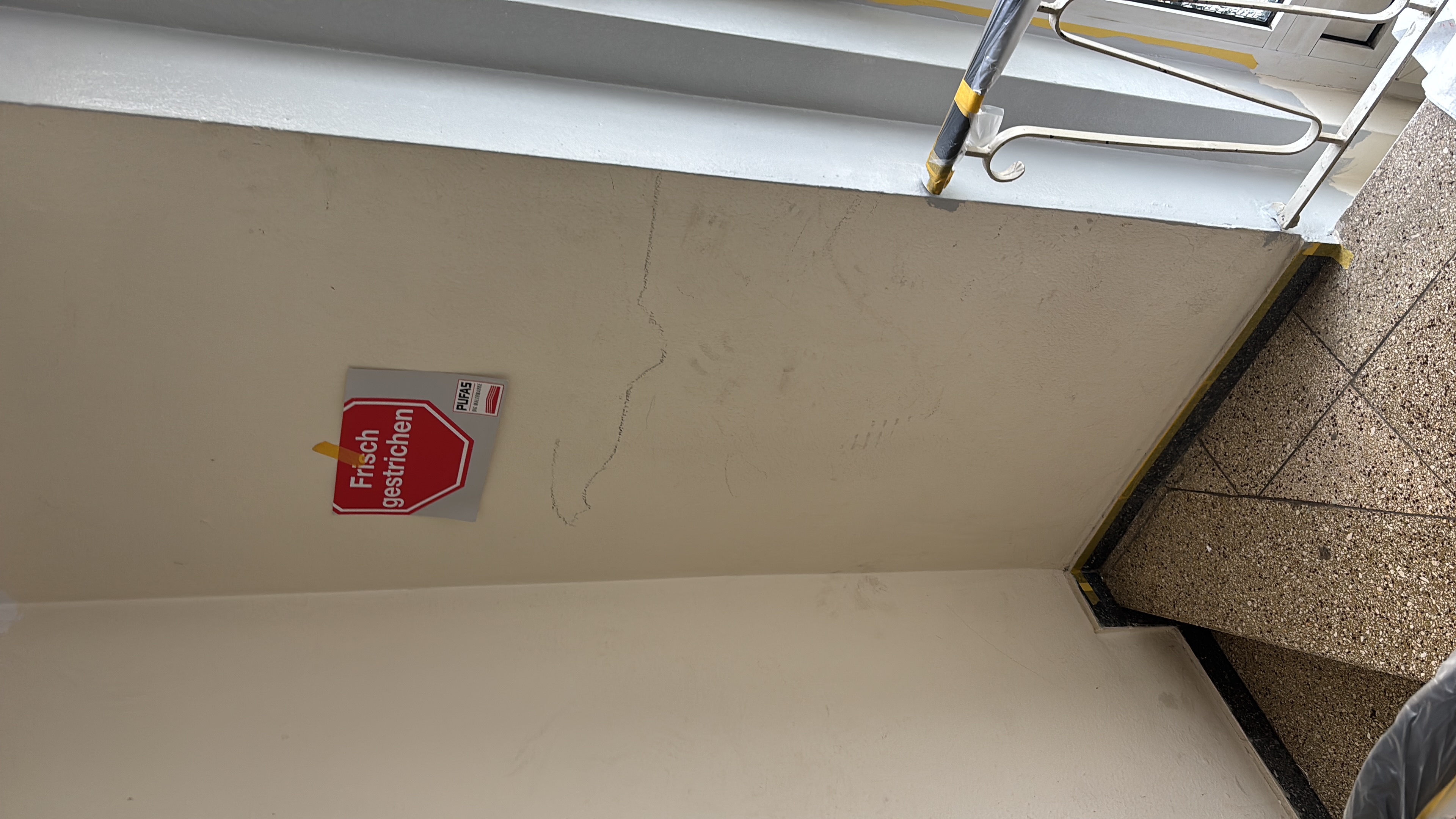 Treppenhaus frisch gestrichen